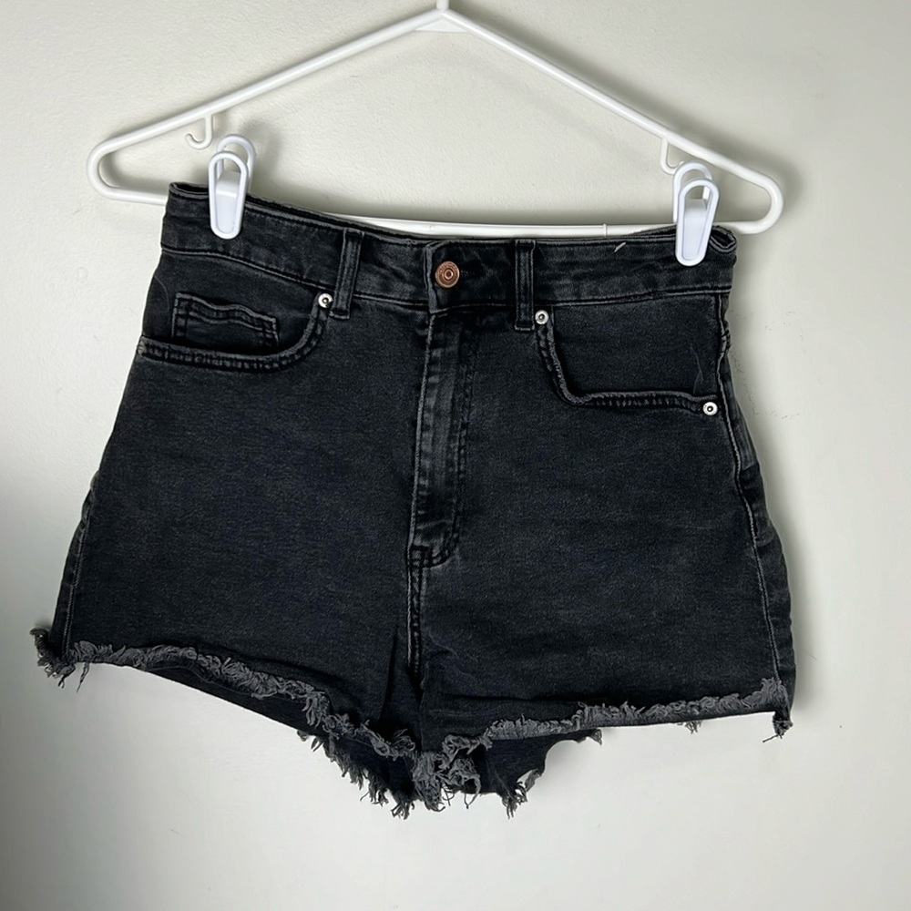 Divided High Waisted Festival Frayed Hem Jeans Shorts size 4